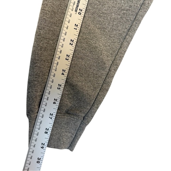 Brown University Gray Crewneck Size Medium - Picture 6 of 7